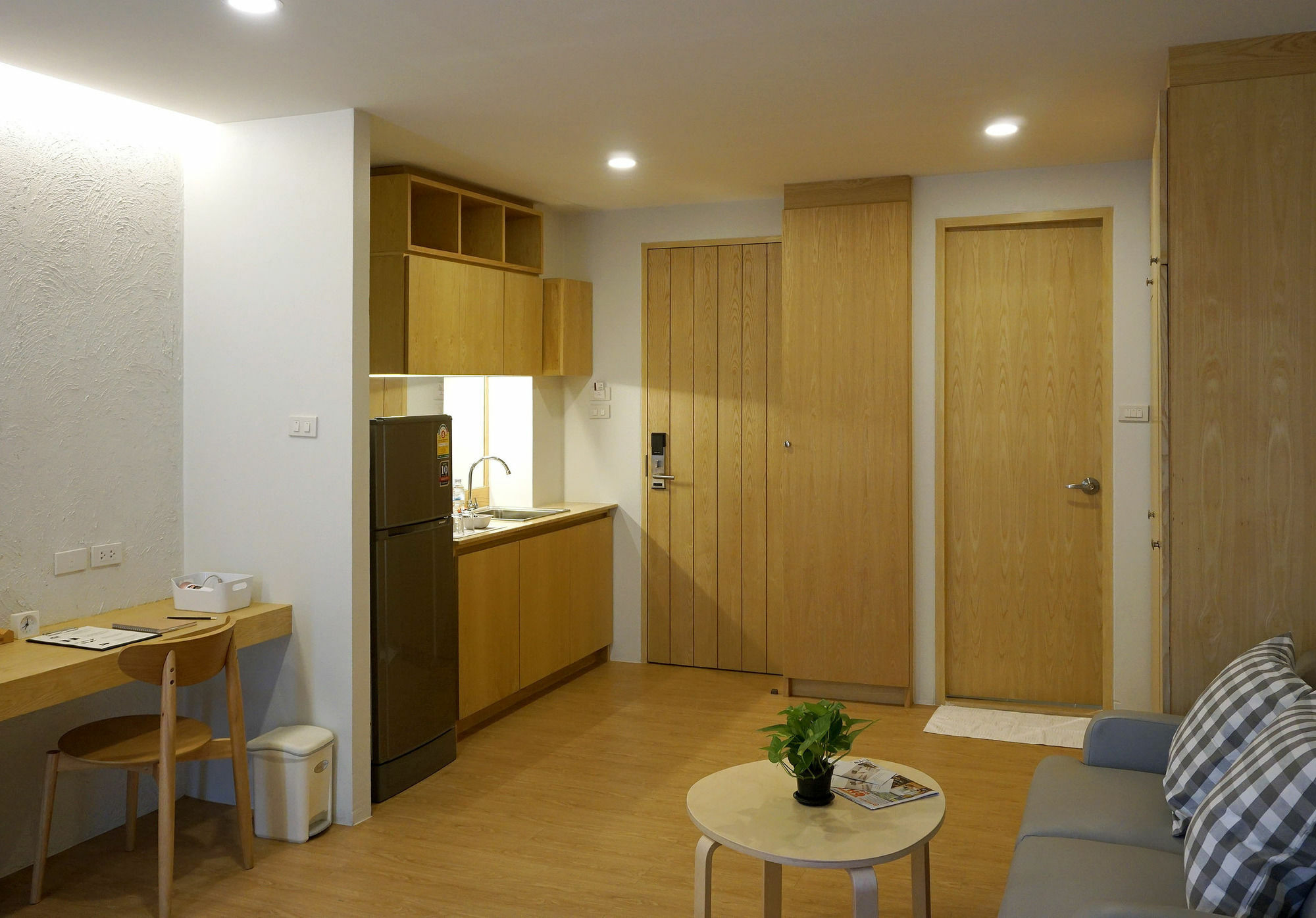 เบนริ ศรีราชา เรสซิเดนซ์ Hotel ภายนอก รูปภาพ