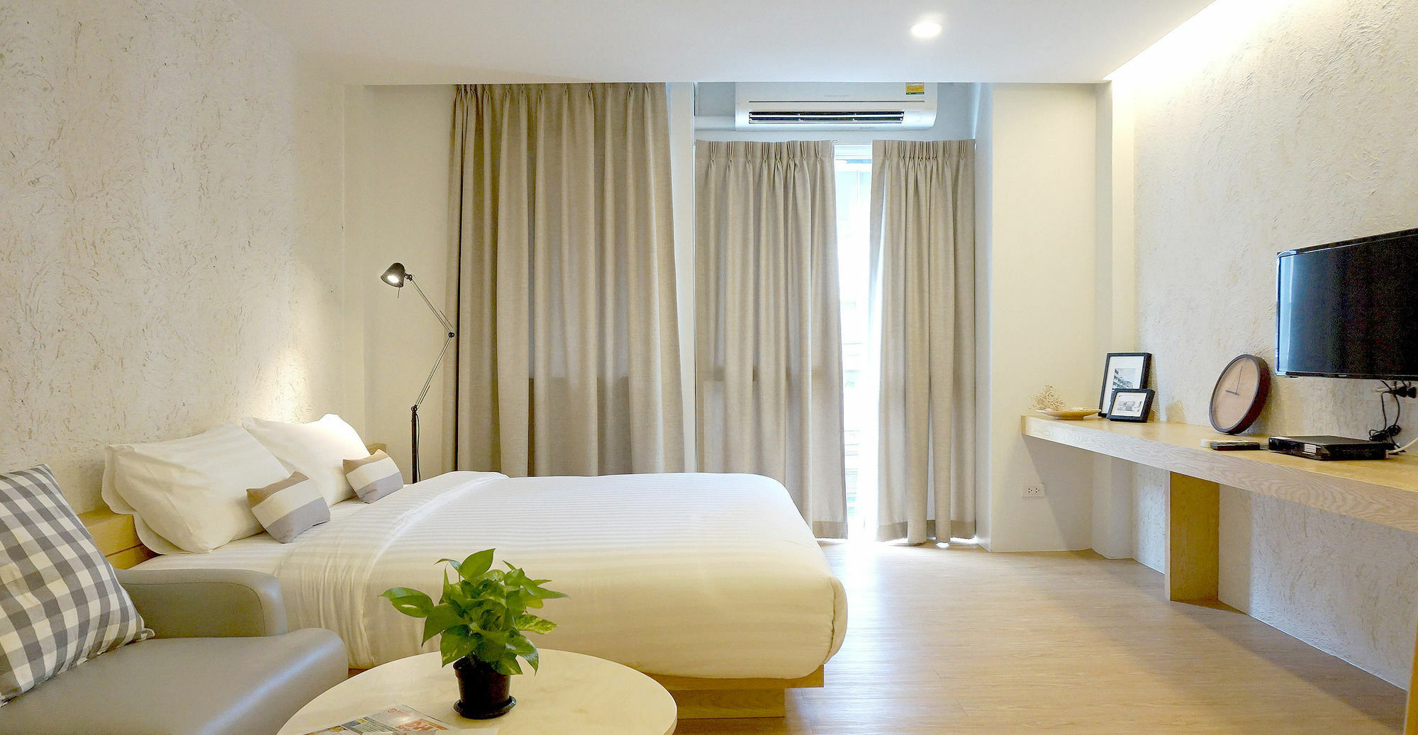 เบนริ ศรีราชา เรสซิเดนซ์ Hotel ภายนอก รูปภาพ